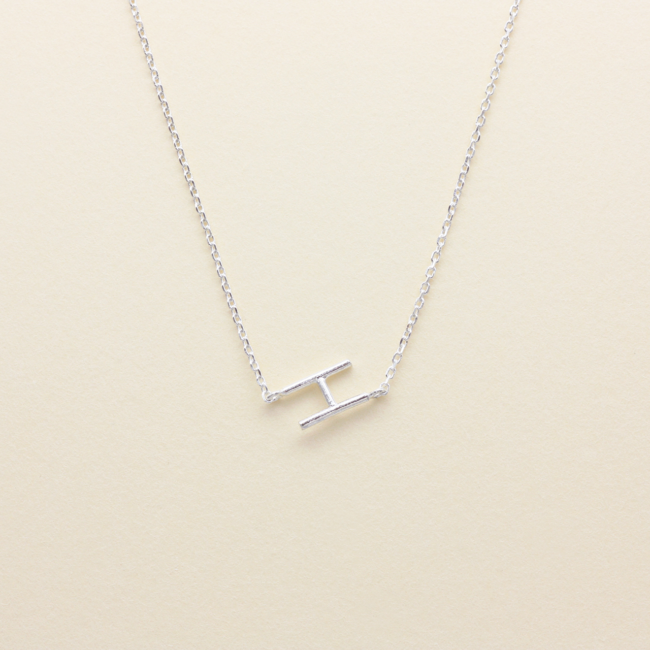 Simple Initial Necklace_SV